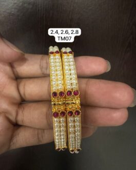 Premium quality hand made golde covering Pearl screw bangles