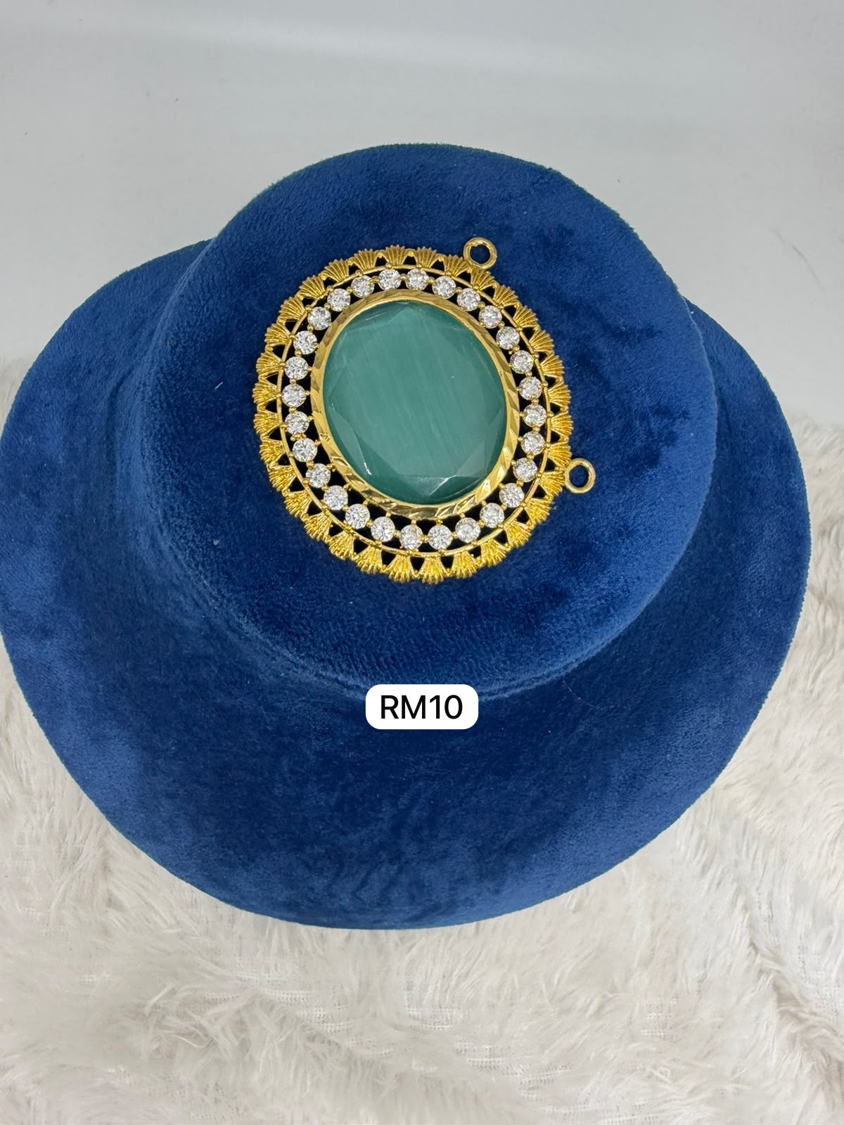 Price Big stone pendent 740 free ship india